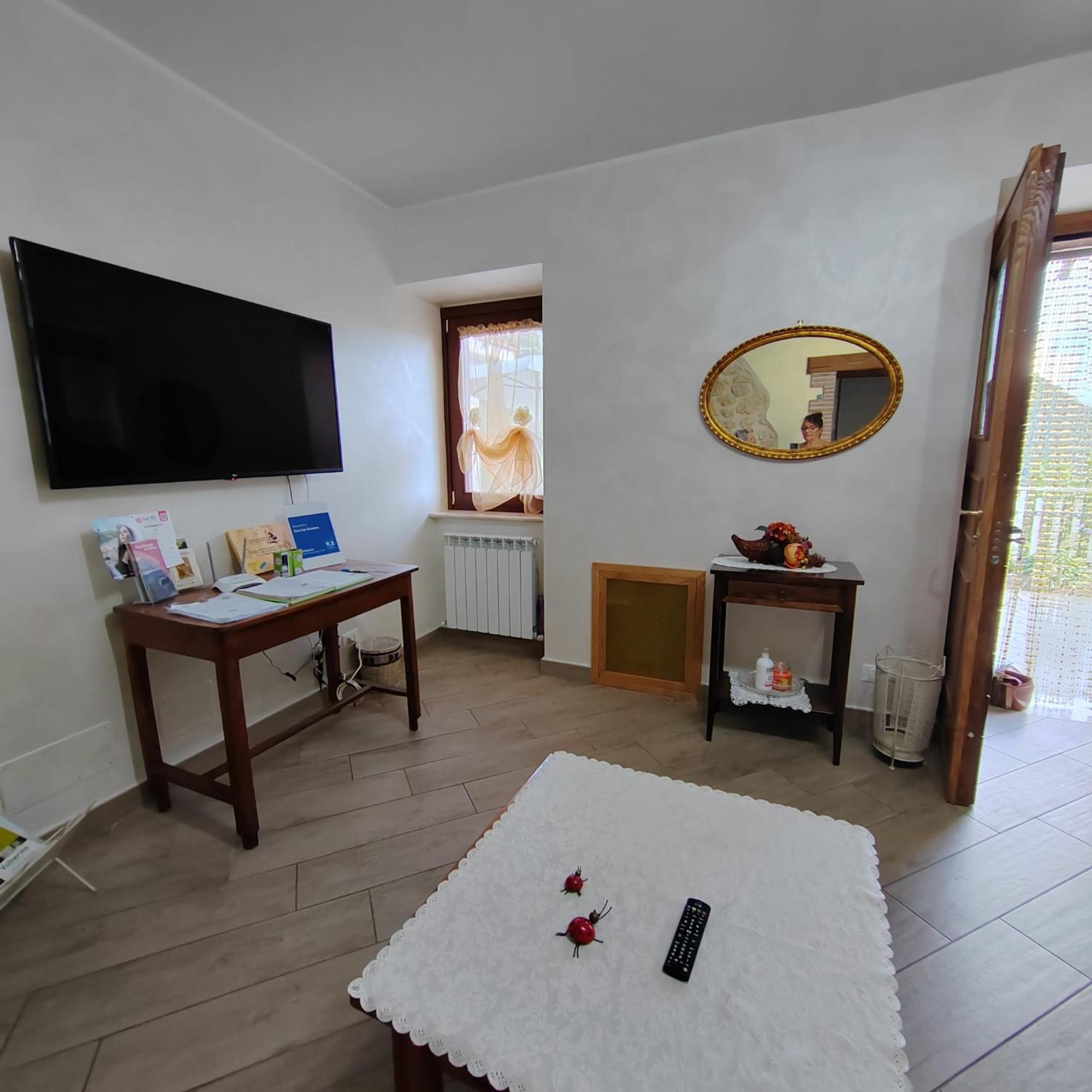 Casa San Giacomo Poggio Bustone ภายนอก รูปภาพ