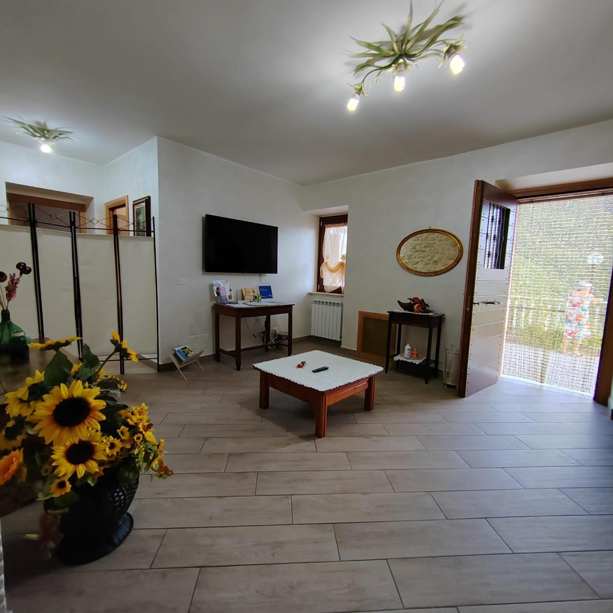 Casa San Giacomo Poggio Bustone ภายนอก รูปภาพ
