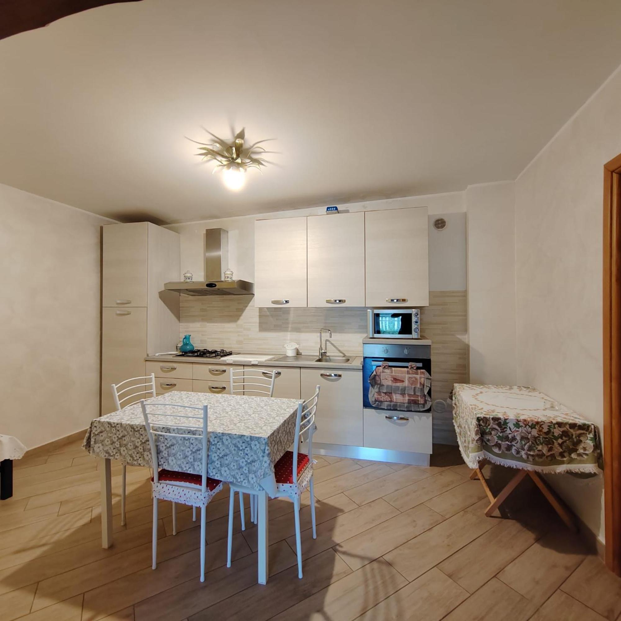 Casa San Giacomo Poggio Bustone ภายนอก รูปภาพ