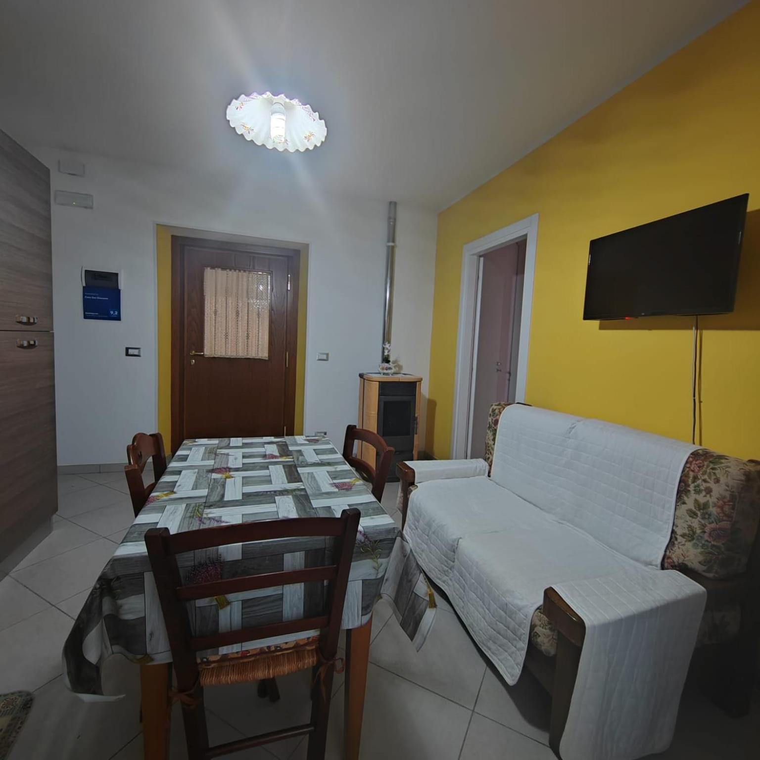 Casa San Giacomo Poggio Bustone ภายนอก รูปภาพ