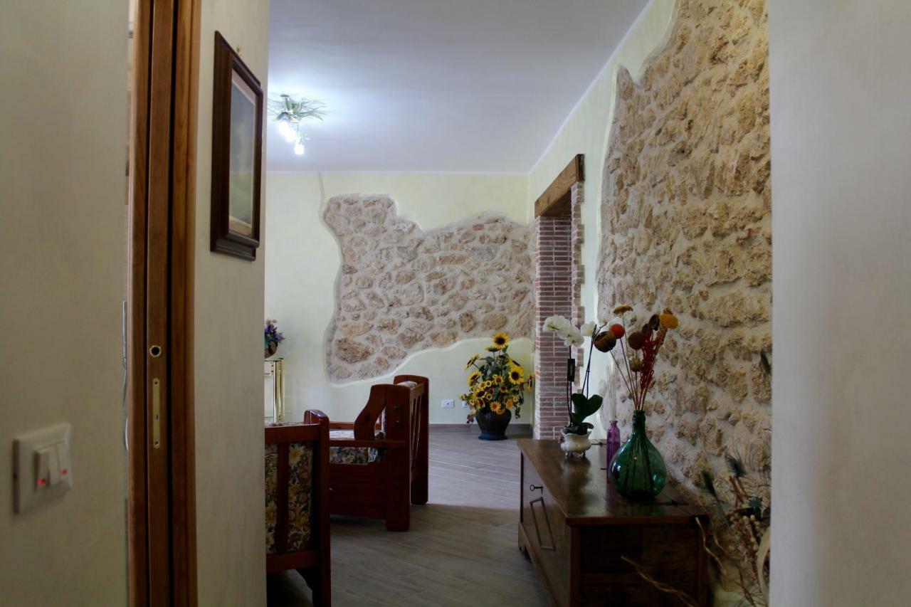 Casa San Giacomo Poggio Bustone ภายนอก รูปภาพ